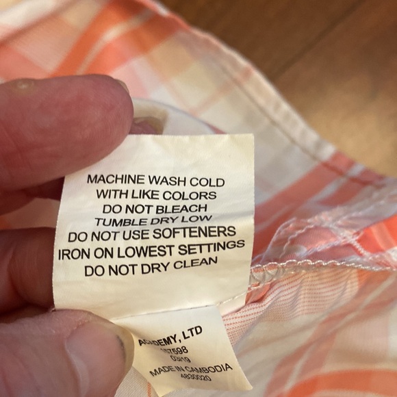 Magellan Fish Gear Mens Sz S Long Sleeve Relaxed Fit Vented Orange/Peach Plaid - Picture 15 of 16